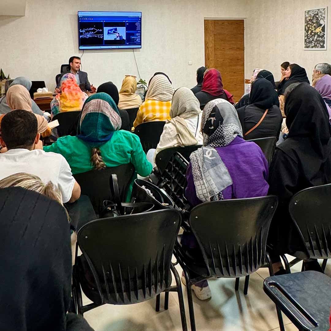 یکی از کلاسهای خودشناسی برگزارشده در مرکز حمایت
